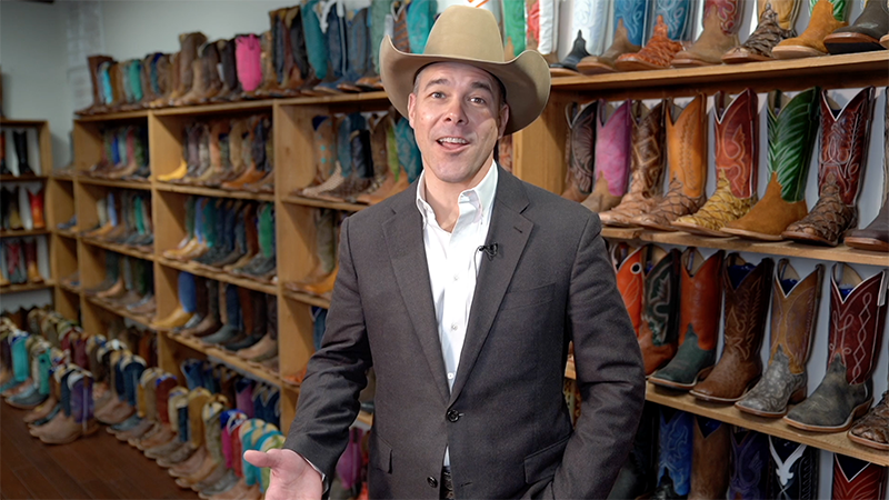 Thunbnail image for the How to Buy Our Boots video